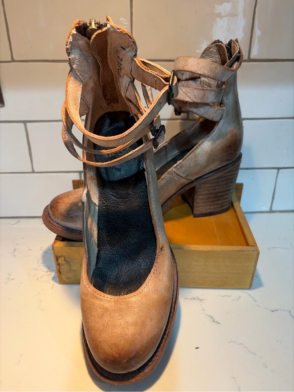 Freebird by Steven Randi Distressed Leather Triple Strap Block Heel Shoes 6